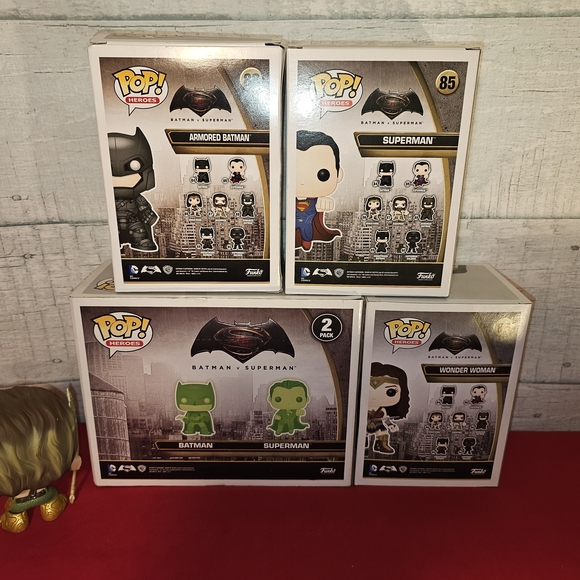 Funko Pops Batman V Superman Lot of 6  Glow And Legion Of Collectors Not Mint - Picture 2 of 9